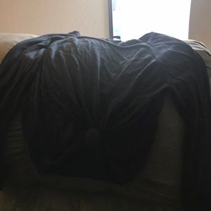 Long sleeve black cropped T